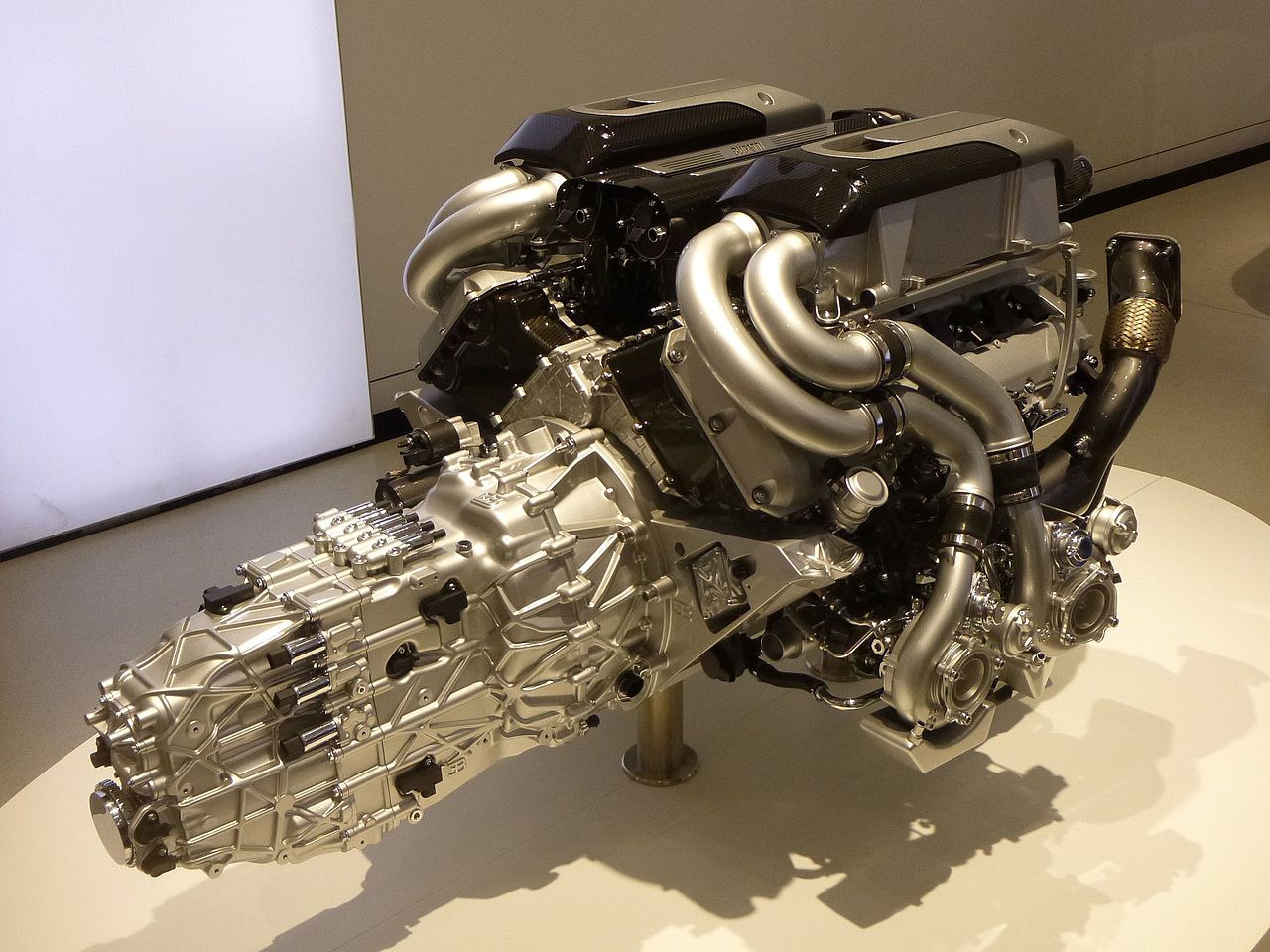 Bugatti chiron engine